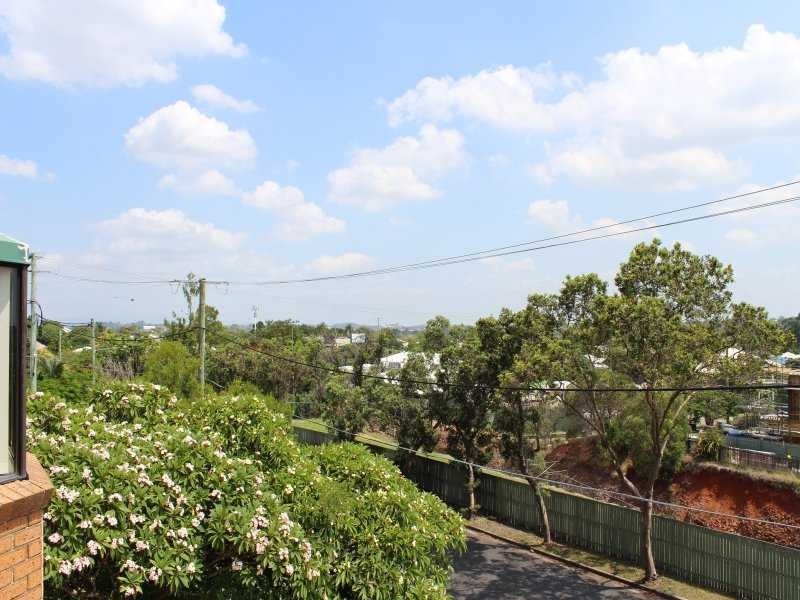 Unit 4/39 Railway Parade, Clayfield QLD 4011