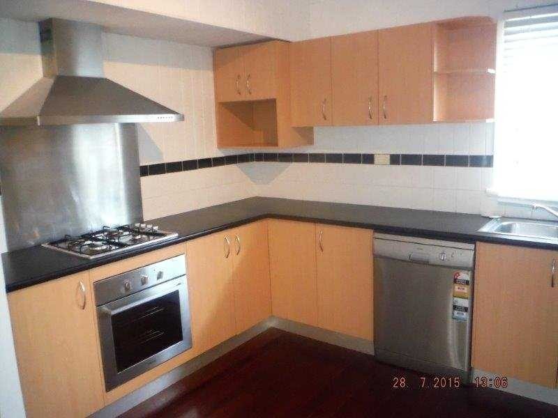 65 Tenth Avenue, Kedron QLD 4031