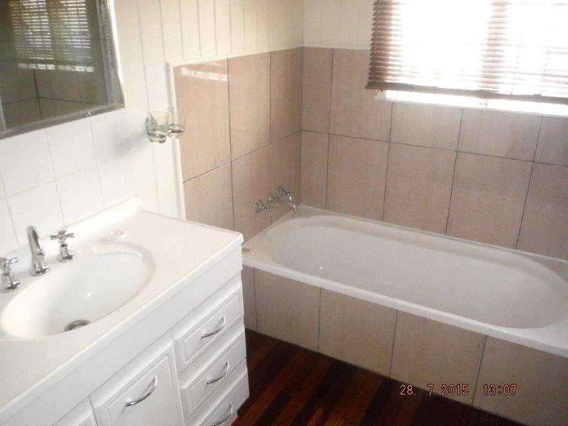 65 Tenth Avenue, Kedron QLD 4031