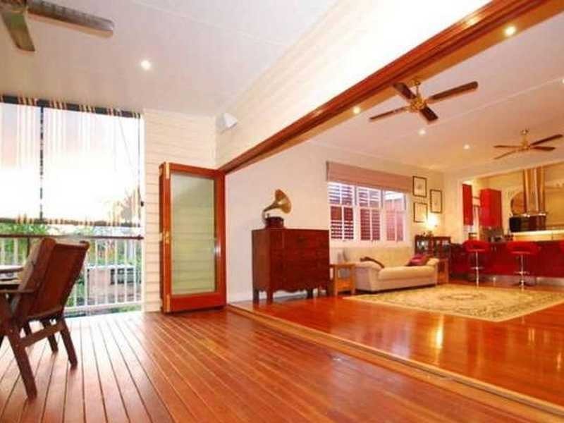 28 Grove Street, Albion QLD 4010