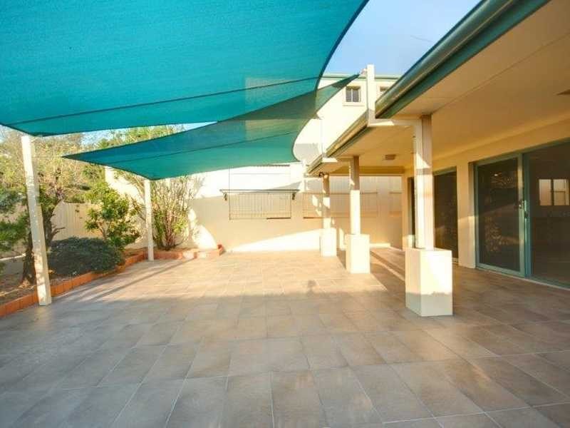 27 Cooksley Street, Hamilton QLD 4007