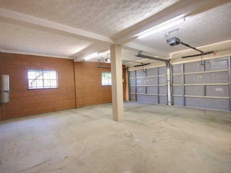 27 Cooksley Street, Hamilton QLD 4007