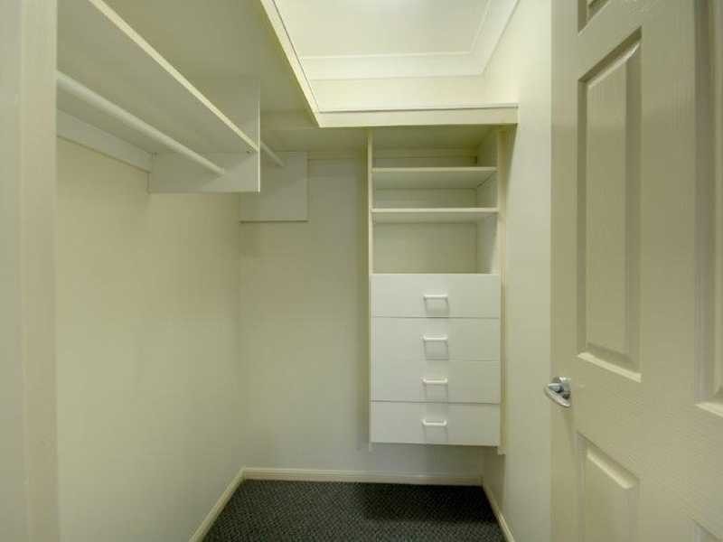 27 Cooksley Street, Hamilton QLD 4007