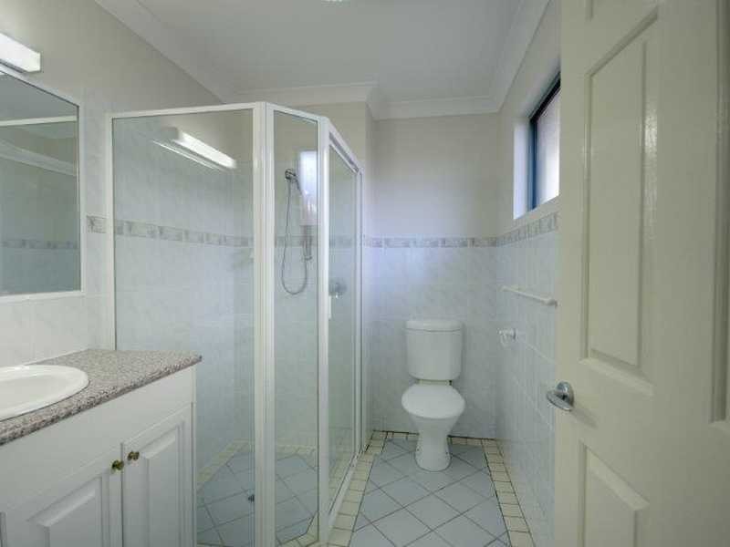 27 Cooksley Street, Hamilton QLD 4007