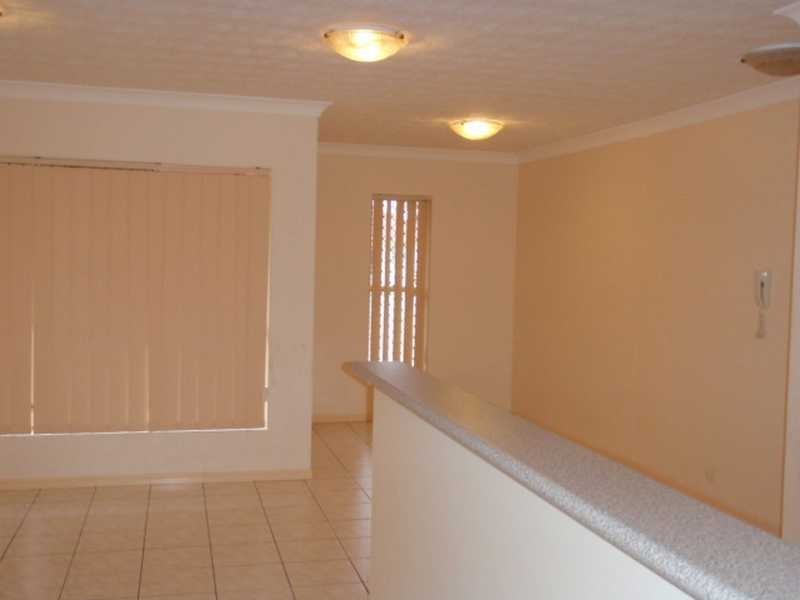 Unit 2/17 Pilba Street, Chermside QLD 4032