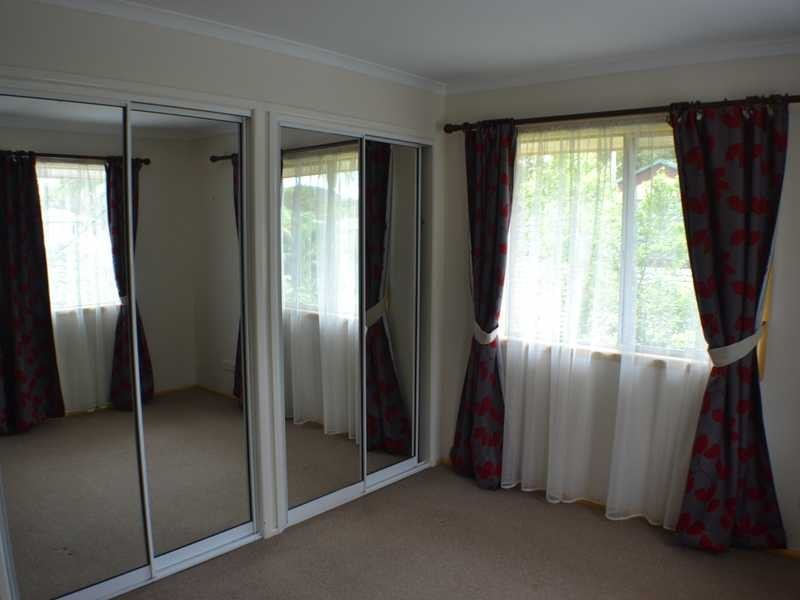 15 Dinterra Avenue, Ferny Hills QLD 4055