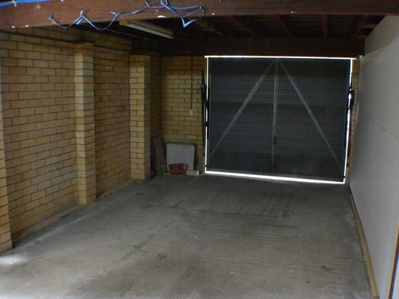 15 Dinterra Avenue, Ferny Hills QLD 4055