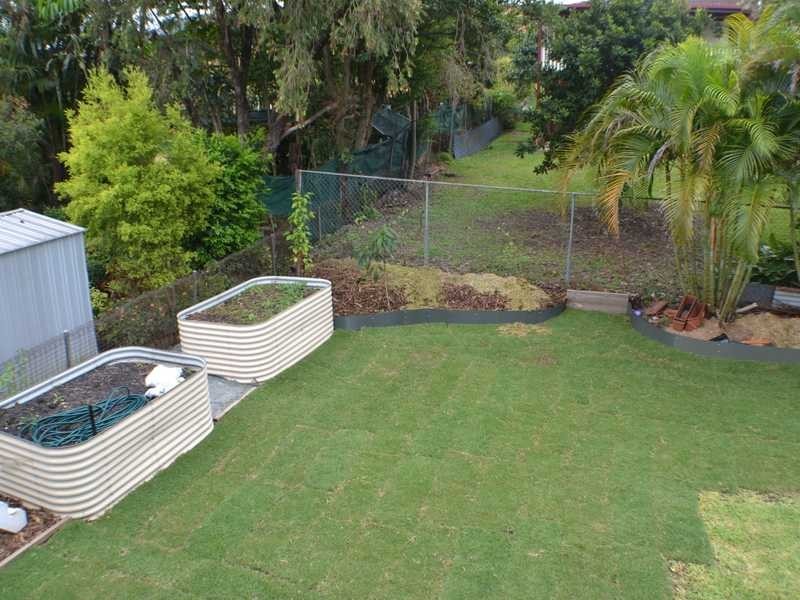 15 Dinterra Avenue, Ferny Hills QLD 4055