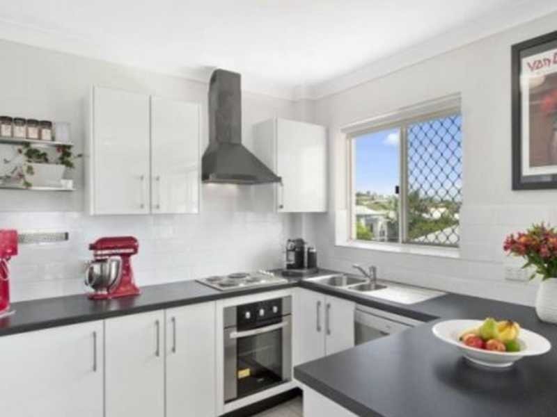 Unit 4/19 Cambridge Street, Bulimba QLD 4171