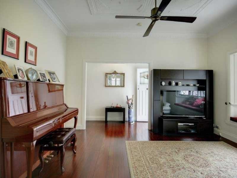 30 Enderley Avenue, Clayfield QLD 4011