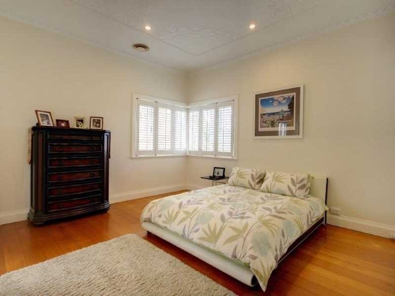 30 Enderley Avenue, Clayfield QLD 4011