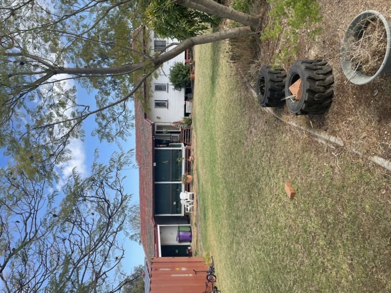 28 west street, Oakey QLD 4401