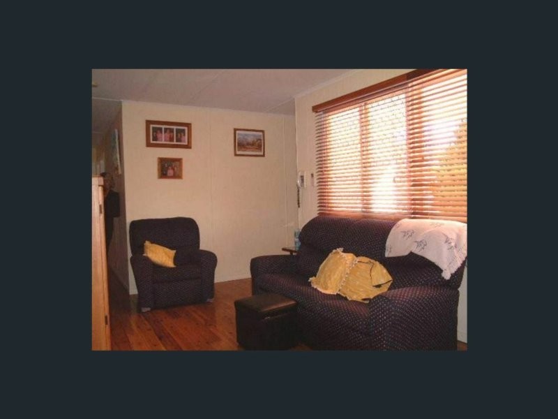 22 Challenor, Rockville QLD 4350