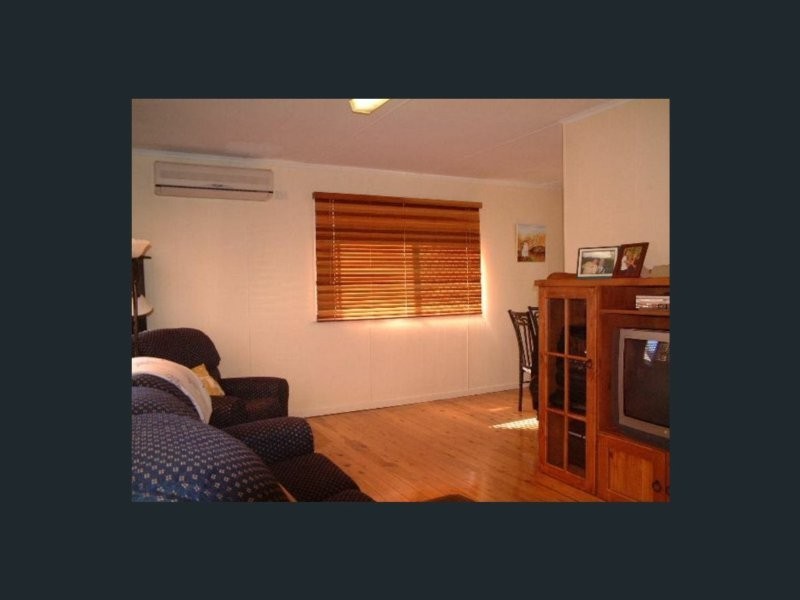 22 Challenor, Rockville QLD 4350