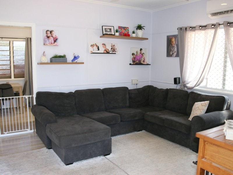 11 Banksia Court, Morton Vale QLD 4343