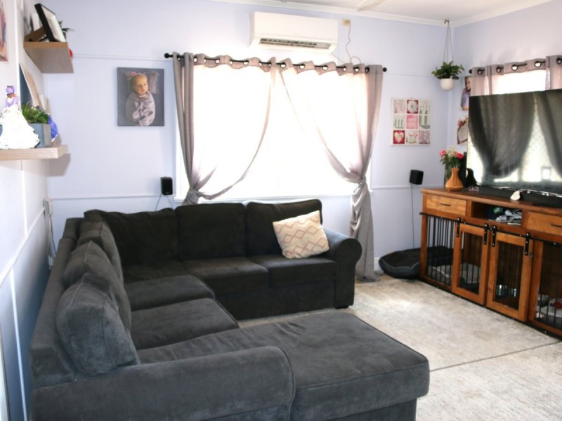 11 Banksia Court, Morton Vale QLD 4343