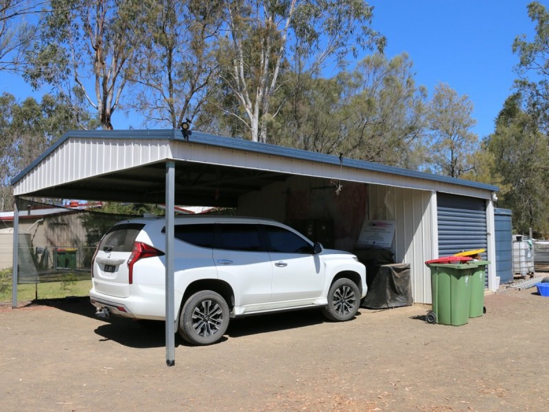 11 Banksia Court, Morton Vale QLD 4343