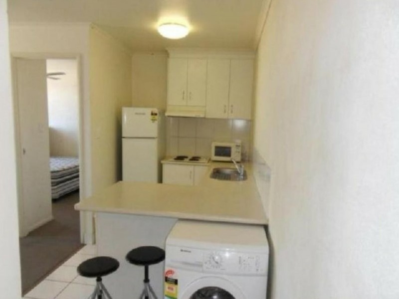 Unit 8/5-7 Uniplaza Court, Kearneys Spring QLD 4350