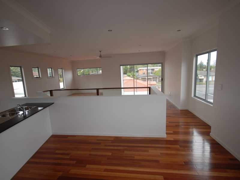 Unit 1 & 2/56 Sunshine Parade, Miami QLD 4220