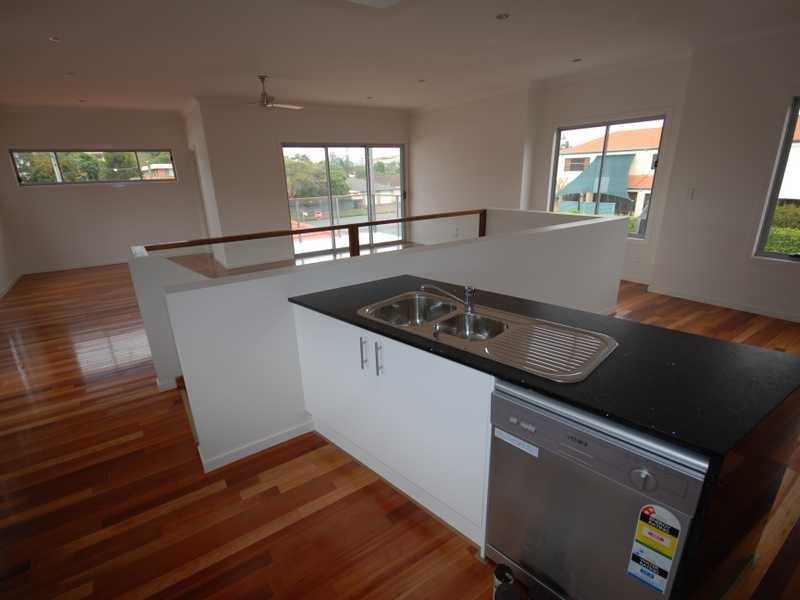 Unit 1 & 2/56 Sunshine Parade, Miami QLD 4220