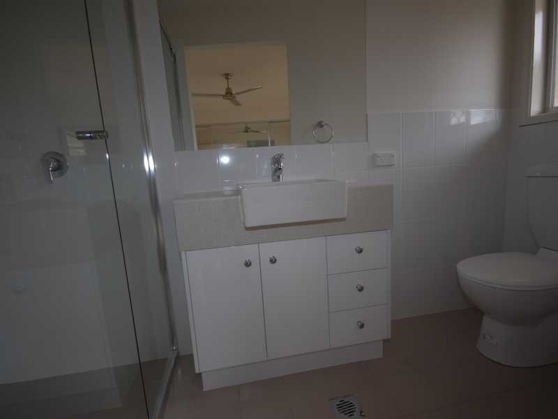 Unit 1 & 2/56 Sunshine Parade, Miami QLD 4220