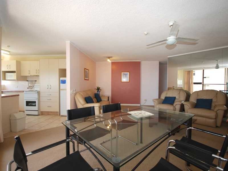 Unit 41/1941 Gold Coast Highway, Burleigh Heads QLD 4220