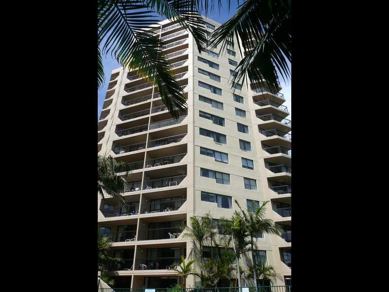 Unit 41/1941 Gold Coast Highway, Burleigh Heads QLD 4220
