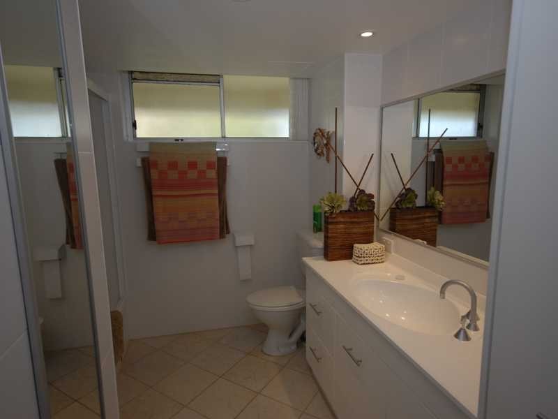 Unit 5/170 The Esplanade, Burleigh Heads QLD 4220