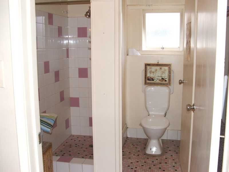 Unit 9/14 The Esplanade, Burleigh Heads QLD 4220
