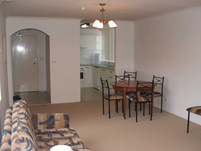 6/30 The Esplanade, Burleigh Heads QLD 4220