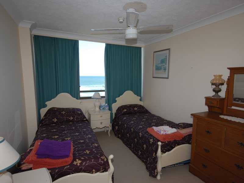 28/114 The Esplanade, Burleigh Heads QLD 4220