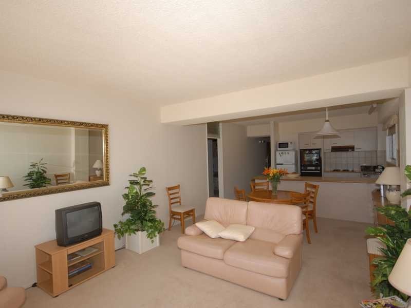 Unit 5/2 Goodwin Terrace, Burleigh Heads QLD 4220