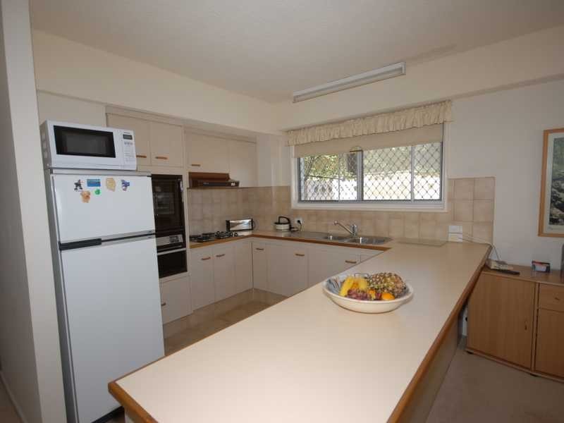 Unit 5/2 Goodwin Terrace, Burleigh Heads QLD 4220