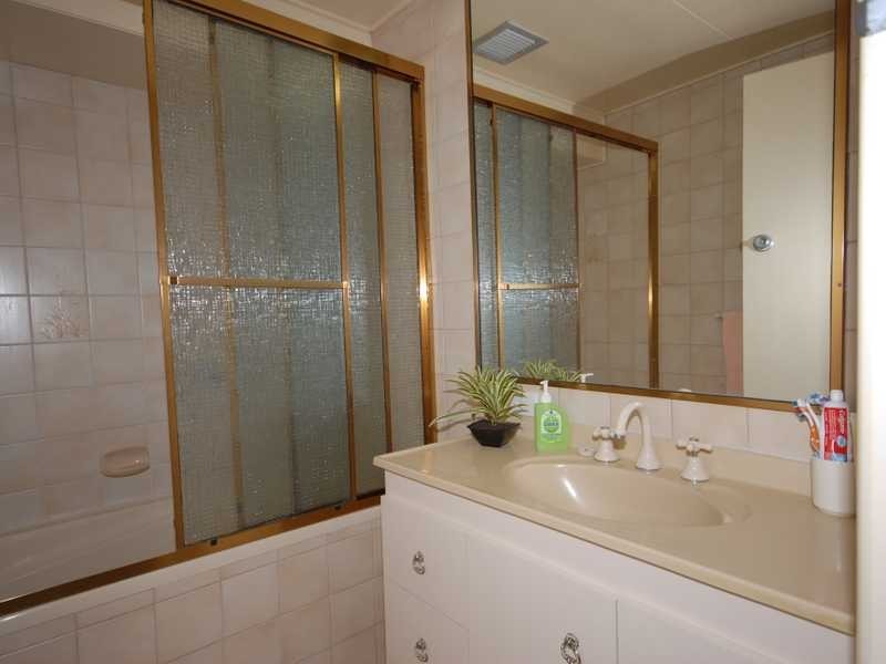 Unit 5/2 Goodwin Terrace, Burleigh Heads QLD 4220