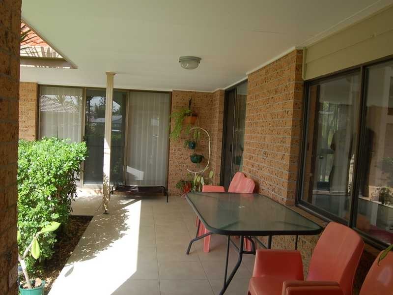 4 Ruff Court, Burleigh Waters QLD 4220