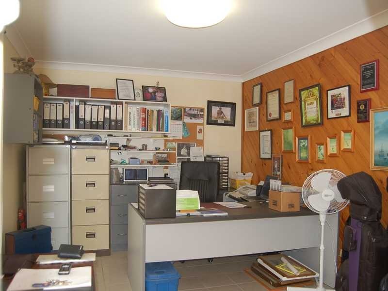 4 Ruff Court, Burleigh Waters QLD 4220