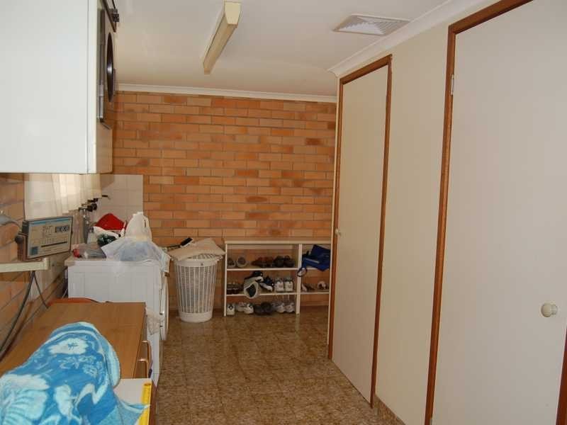 4 Ruff Court, Burleigh Waters QLD 4220