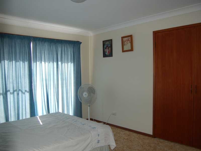 4 Ruff Court, Burleigh Waters QLD 4220