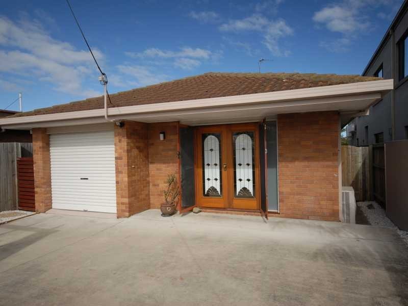 38 Chainey Avenue, Miami QLD 4220