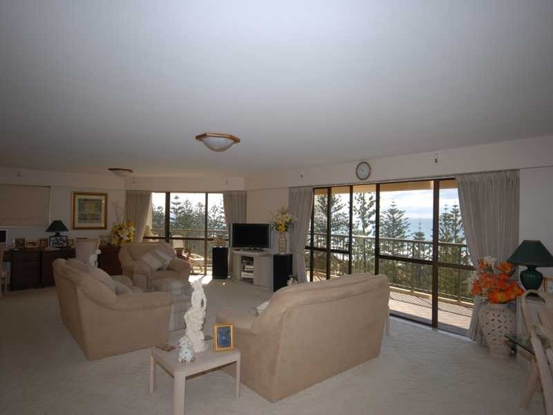 Unit 13/146 The Esplanade, Burleigh Heads QLD 4220