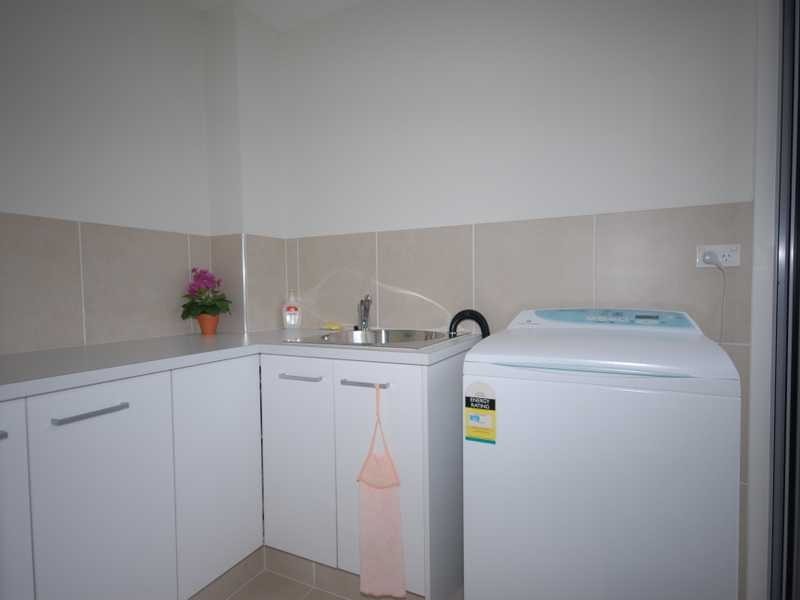 Unit 1/8 Acanthus Avenue, Burleigh Heads QLD 4220