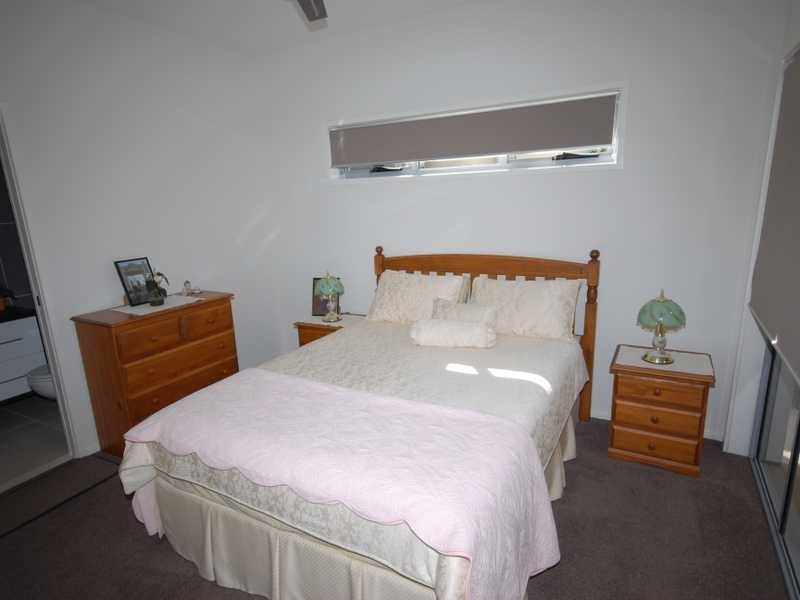 Unit 1/8 Acanthus Avenue, Burleigh Heads QLD 4220