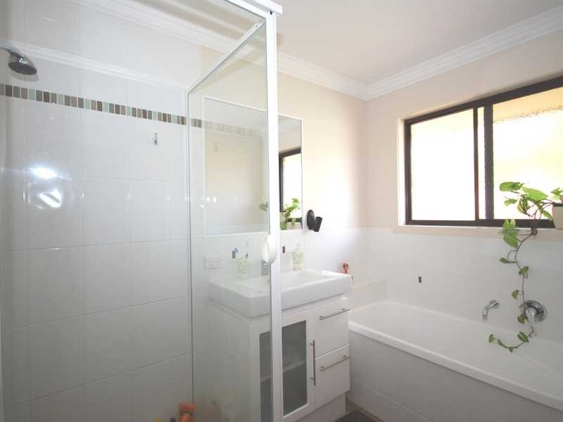 Unit 97/12 Landau Crt, Miami QLD 4220