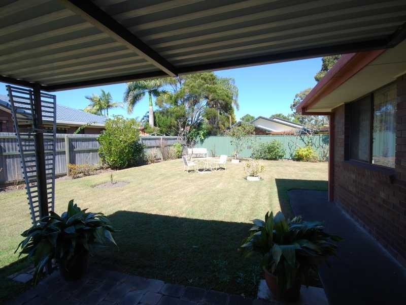 11 Treeview Drive, Burleigh Waters QLD 4220