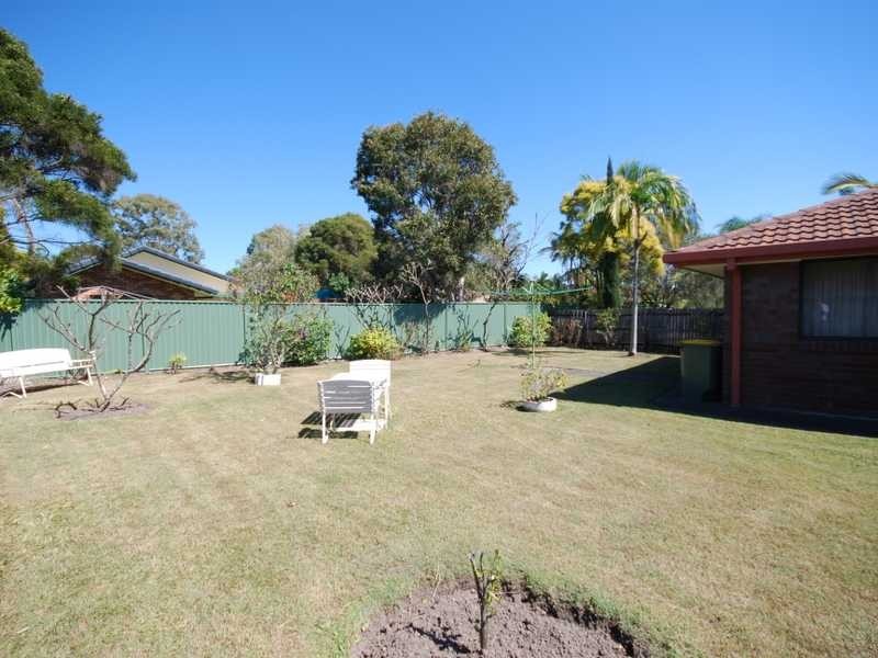 11 Treeview Drive, Burleigh Waters QLD 4220
