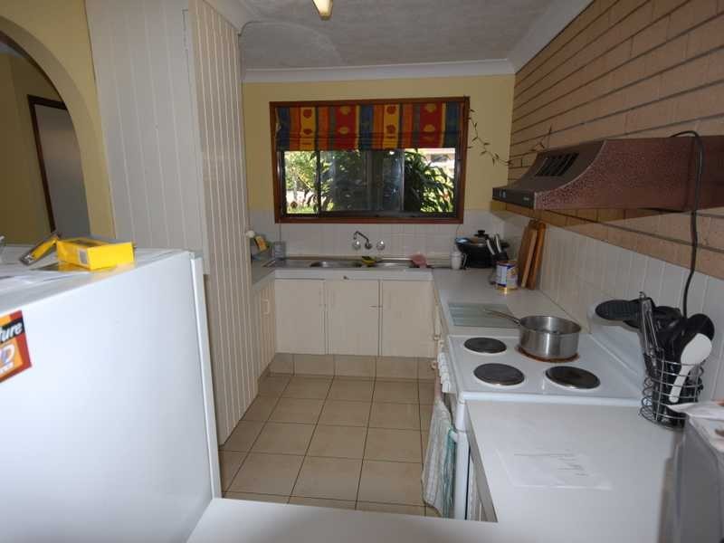 Unit 17/105 Christine Avenue, Burleigh Waters QLD 4220