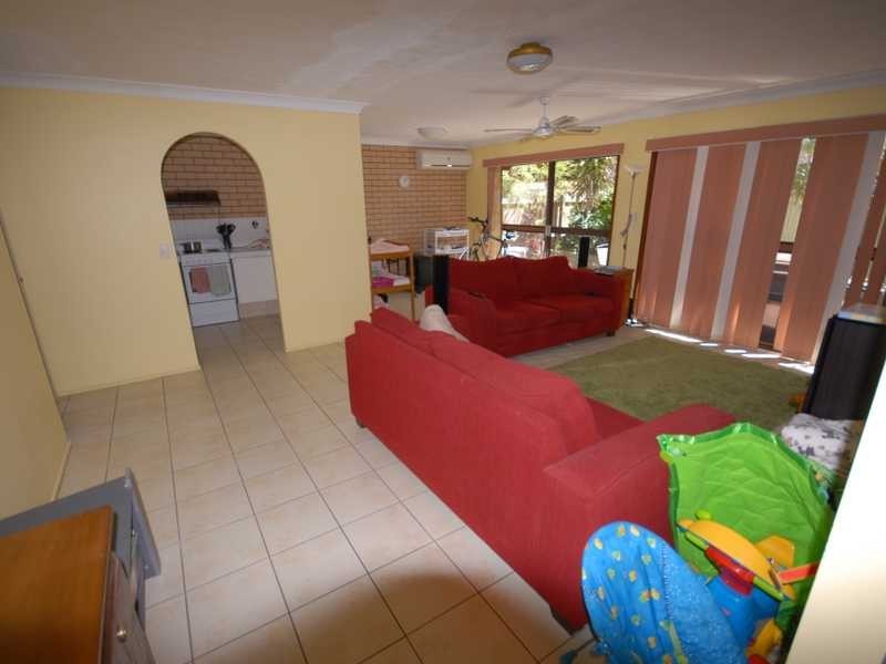 Unit 17/105 Christine Avenue, Burleigh Waters QLD 4220