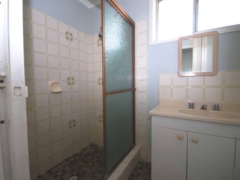 Unit 23/5/1899 Gold Coast Highway, Burleigh Heads QLD 4220