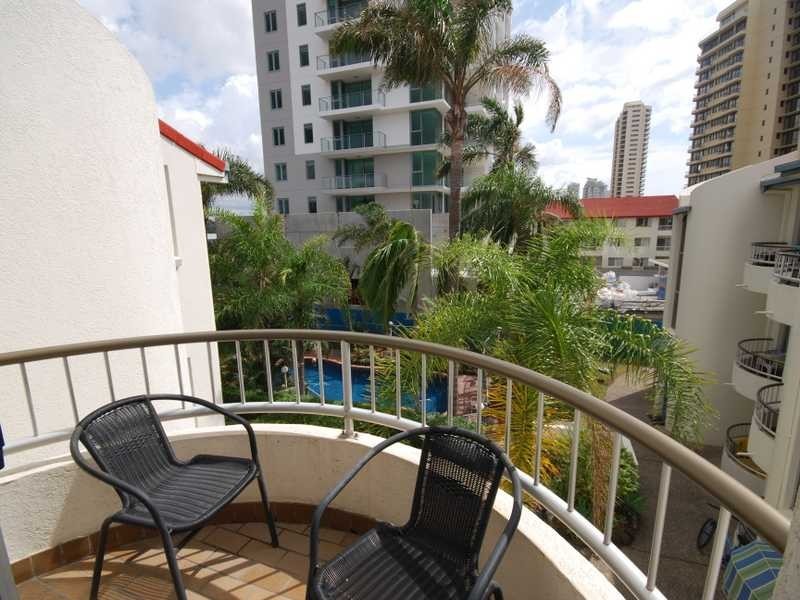 Unit 23/5/1899 Gold Coast Highway, Burleigh Heads QLD 4220