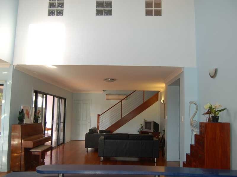 24 Page Pde, Burleigh Heads QLD 4220